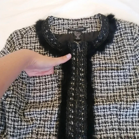 Anne Carson Silk Tweed Collarless Blazer with Faux Fur and Patch Pockets Small - Picture 7 of 13